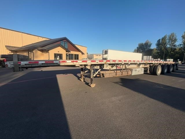 2013 REITNOUER 53' FLAT BED - image 2 of 6