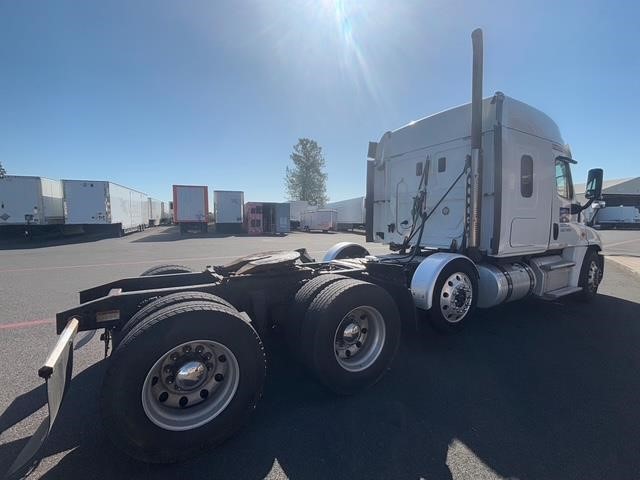 2016 FREIGHTLINER CASCADIA 125 EVOLUTION - image 5 of 6