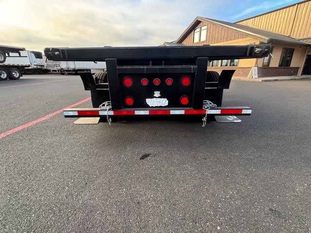 2025 UTILITY 36' FLAT BED - image 6 of 6