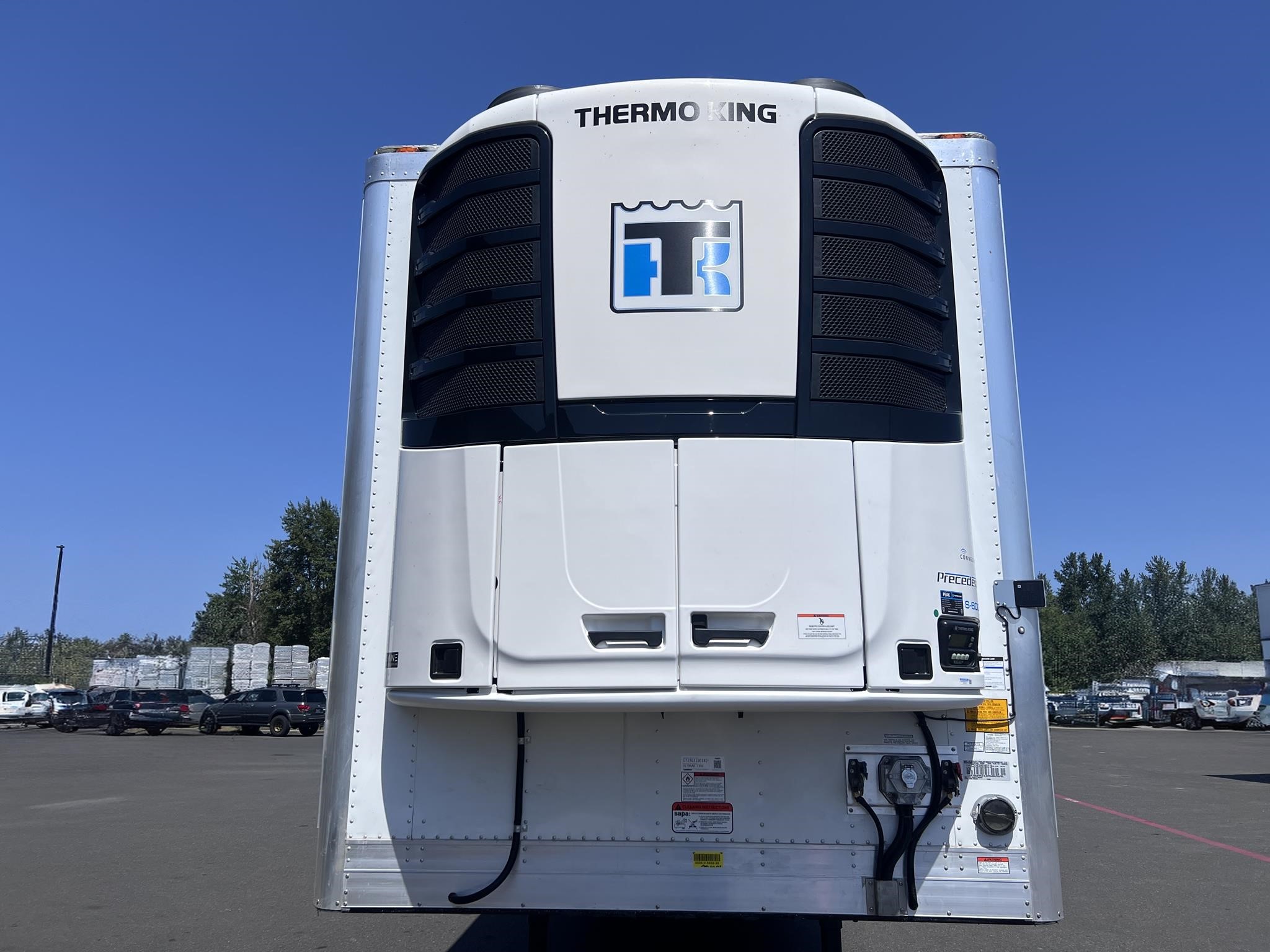 2026 UTILITY 53' TANDEM AIR RIDE SWING DOOR REEFER - image 3 of 6